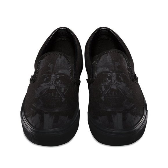 NEW VANS x STAR WARS Classic Slip On Shoes Darth V - Picture 1 of 7